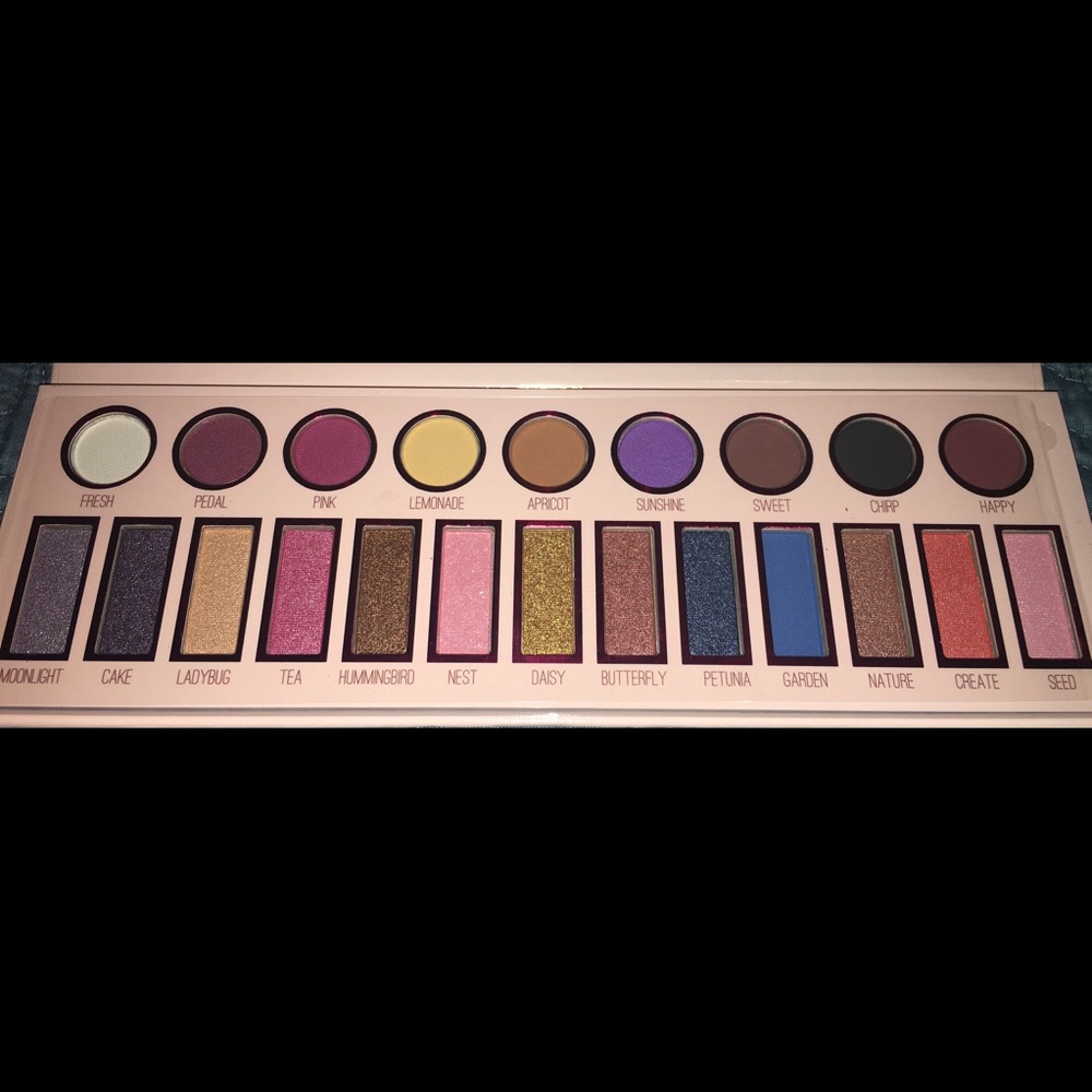 BeBe Eyeshadow Palette
